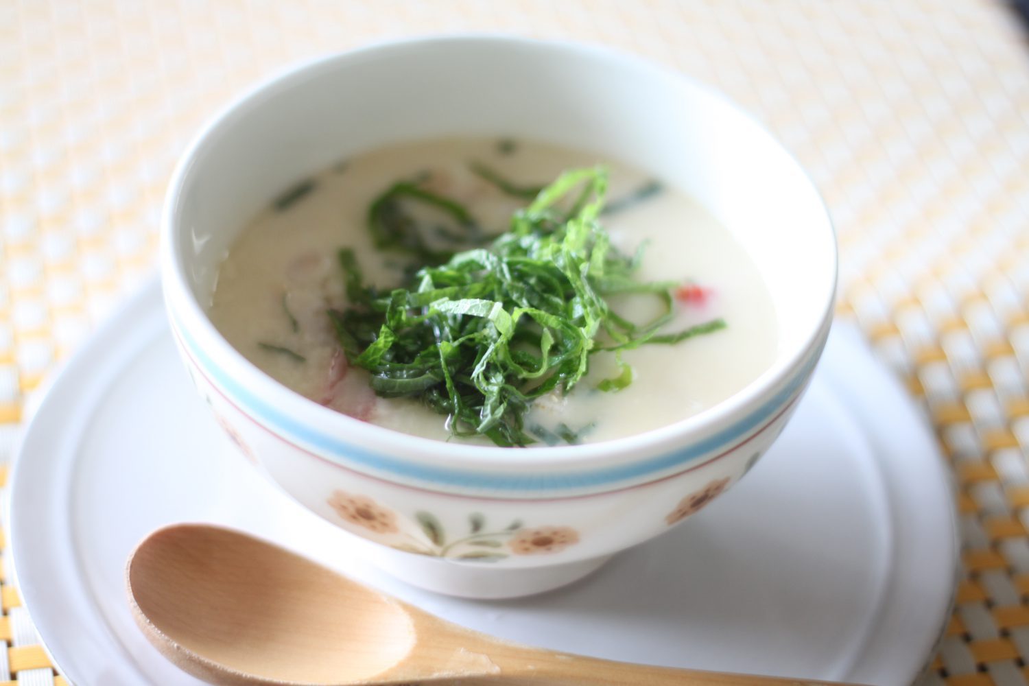 さらっと食べれる大葉レシピ！大葉の茶碗蒸し(ご飯入り)