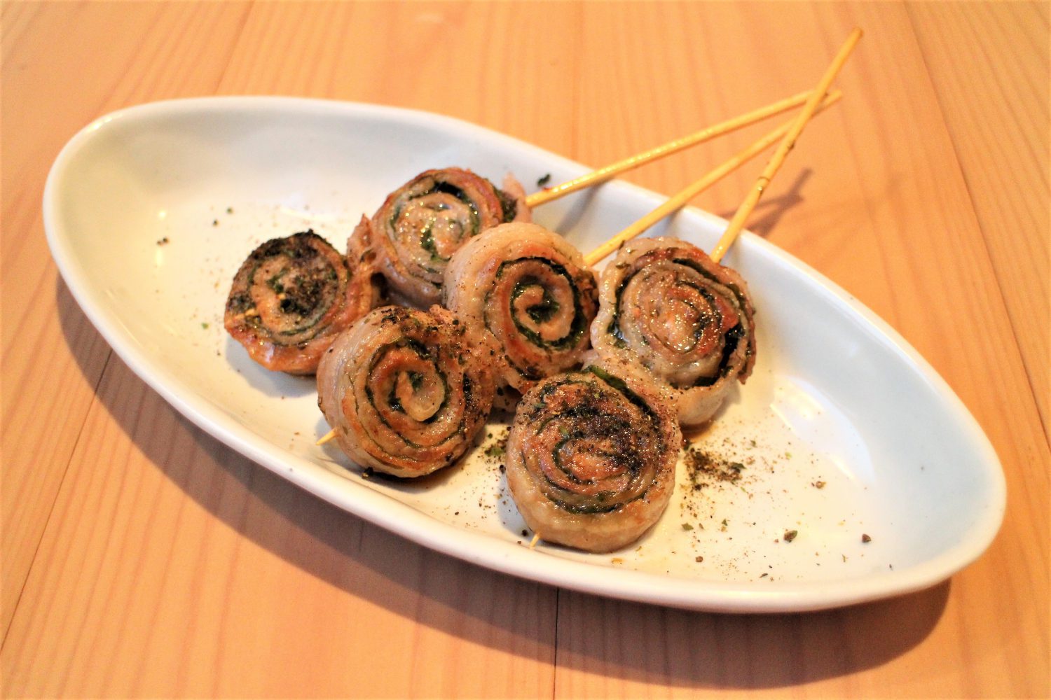 大葉と豚肉のロール串焼き