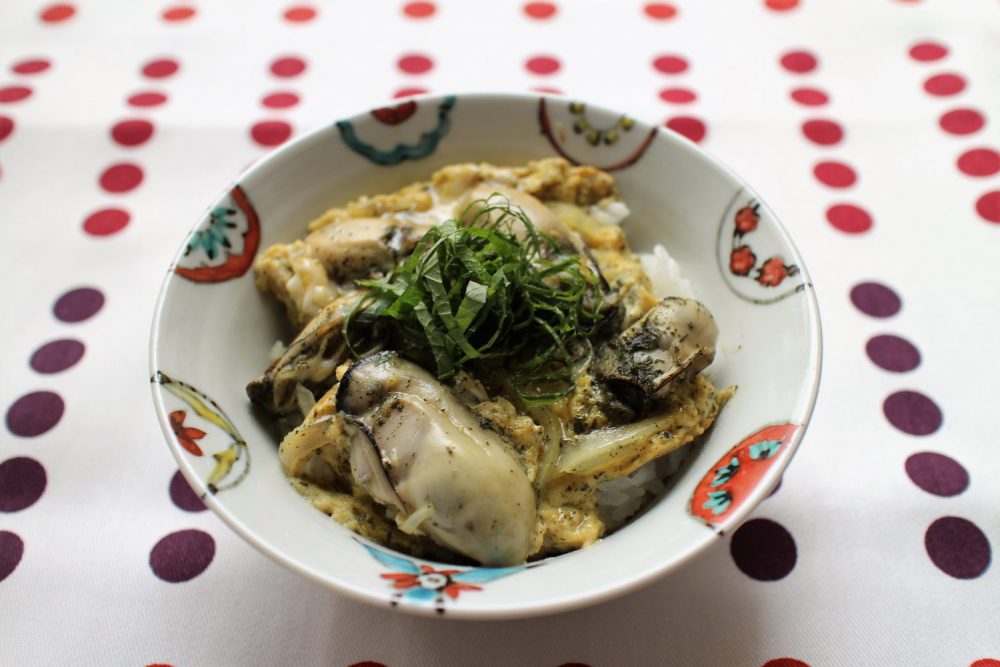 大葉と牡蠣の卵とじ丼　大葉レシピ