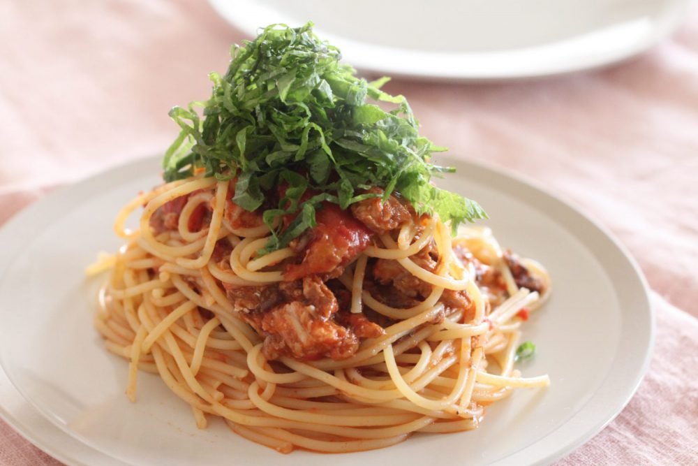 大葉とサバ缶のトマトソースパスタ　大葉レシピ