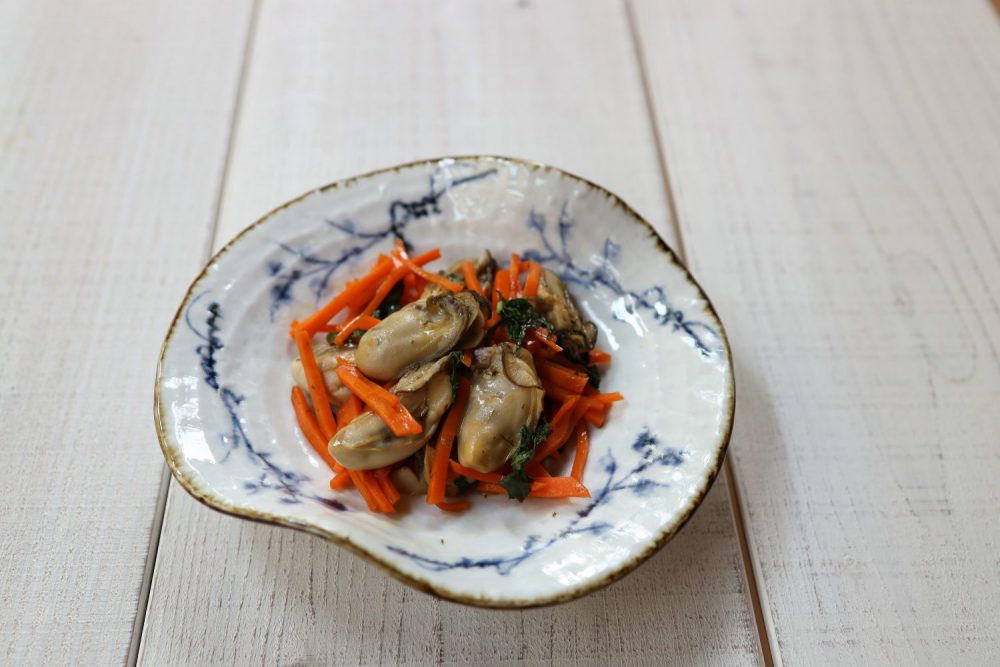 牡蠣とにんじんの大葉炒め　大葉レシピ
