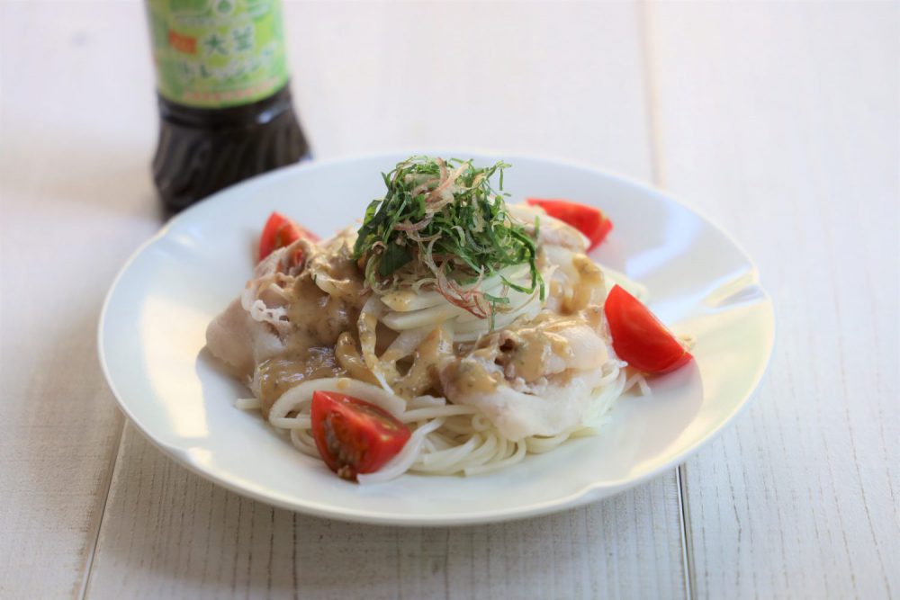 大葉ごまだれのサラダうどん